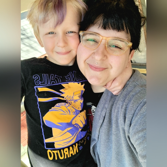 Meet your Posher, Kay - Picture 1 of 1